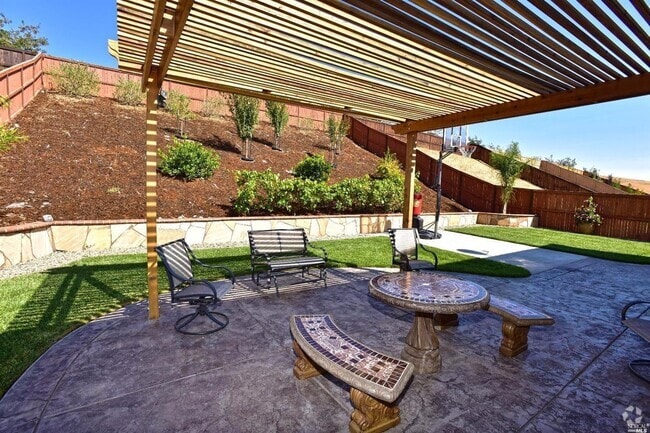 Building Photo - 1416 Couples Cir Rental
