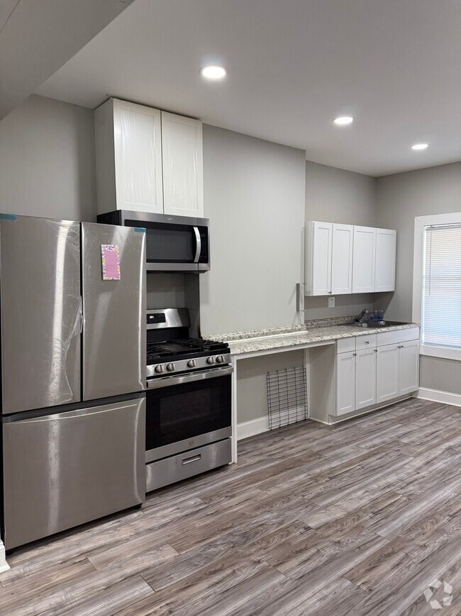 Building Photo - 766 Kirkham St Rental