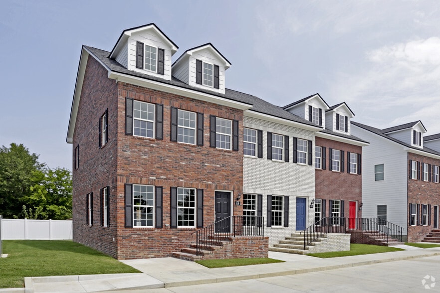 Brick Row Townhomes For Rent in Fort Smith, AR