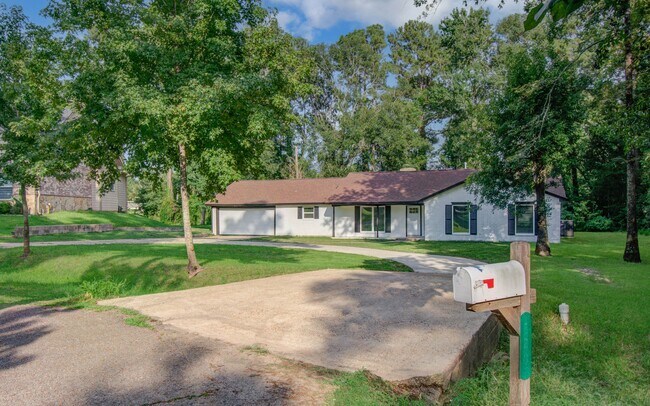 Photo - 580 Brandon Rd