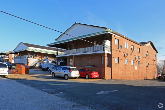 Primary Photo - Elrino Apartments