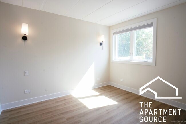 Photo - 260 Lake St Unit 2E