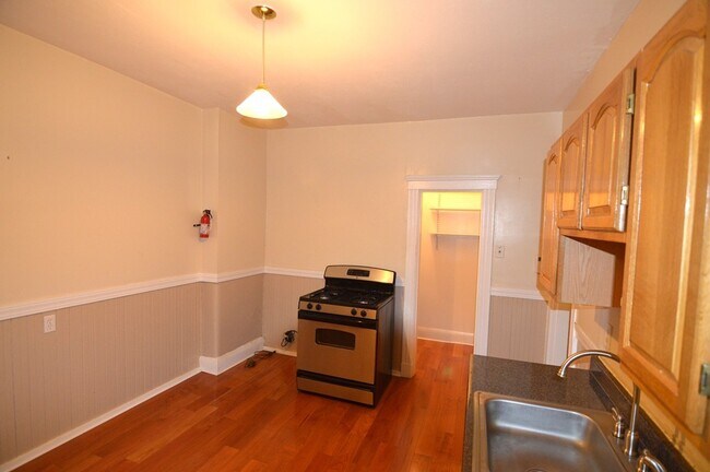 Photo - 93 Florida St Unit 2