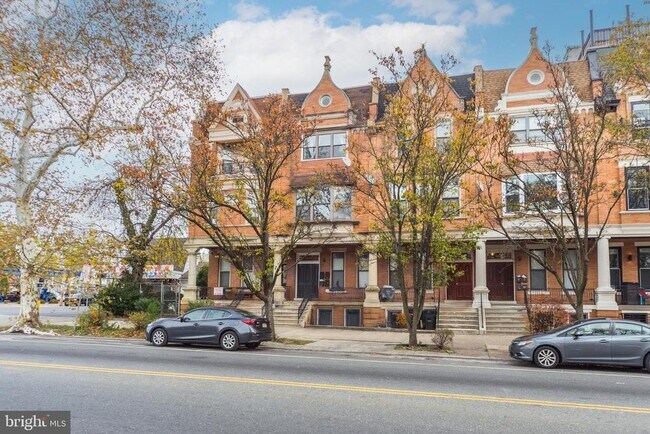 Building Photo - 1635 N 33rd St