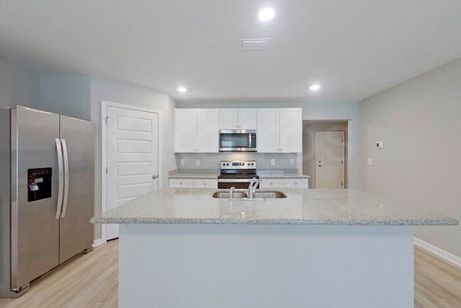 Photo - 357 Monarch Ln