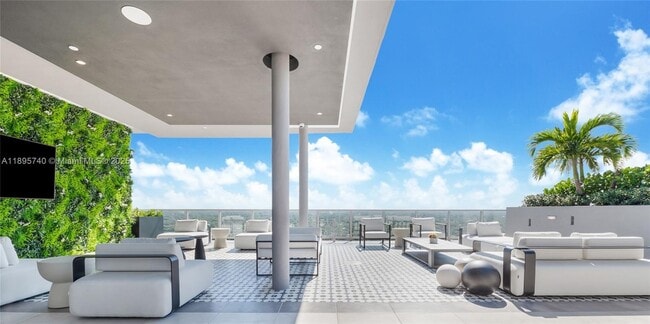 Building Photo - 9600 S Dixie Hwy Unit B1-B10