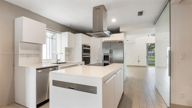 Photo - 909 Garnet Cir