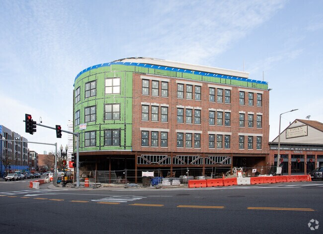 Photo - 480-482 W Broadway