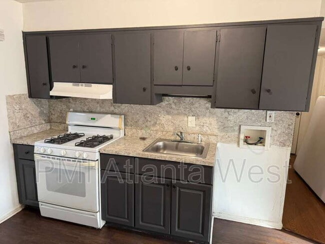 Photo - 509 Hwy 138 W