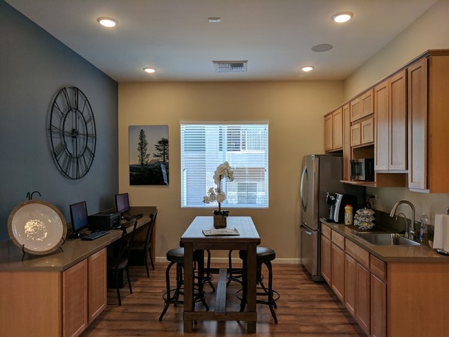 Sky Vista Commons North