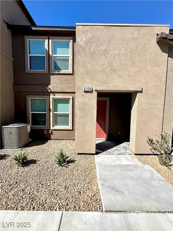Building Photo - 6108 Hibiscus Gdn St Rental