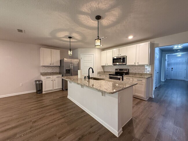 Photo - 4 Bedroom 2 Bath Home for Rent in Birch Run Subdivision! Energy Efficient Solar Panels to Help Lo...