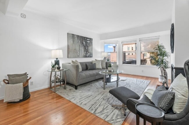 Photo - 1380 Greenwich St Unit 404