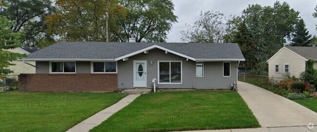 Building Photo - 1250 Post Rd Rental