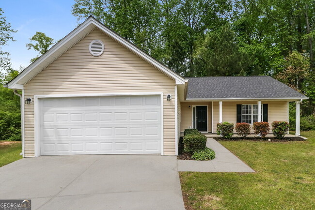 Photo - 1015 Amelia Grove Ln SE House
