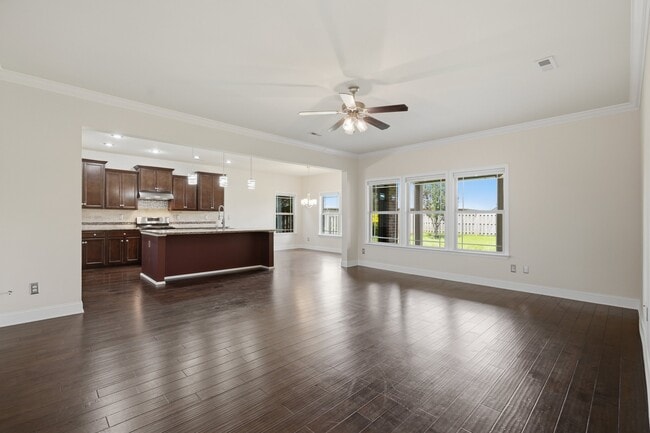 3011 Magnolia Leaf Cir