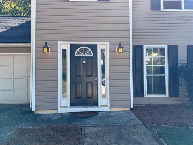 Photo - 2694 Chadwick Ln NW