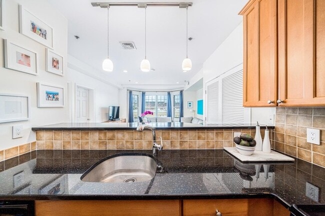 Photo - 1120 Clinton St Unit 1120