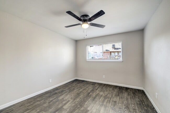 Photo - 2322 Dunlavy St Unidad 13