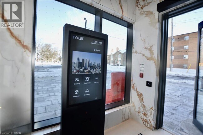 Photo - 2088 James St Unité 310