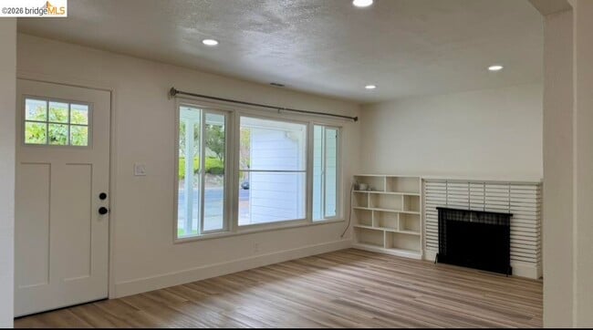 Photo - 230 Cleaveland Rd