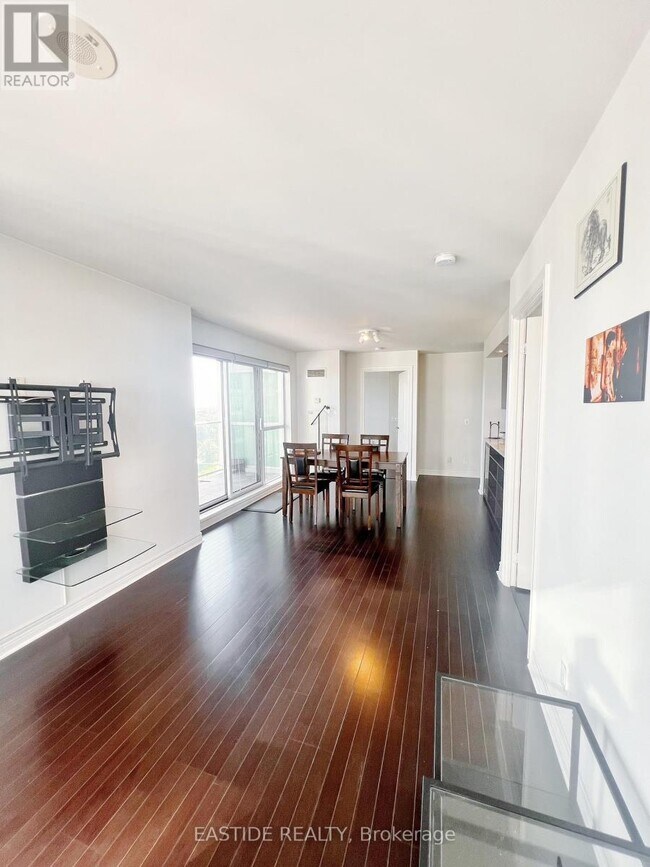 Photo - 60 Town Centre Court Unité 1507