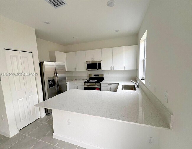 Photo - 16243 SW 292nd St