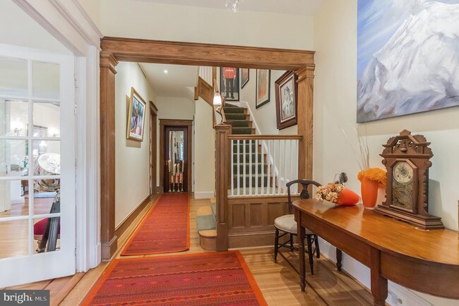 Photo - 3150 19th St NW
