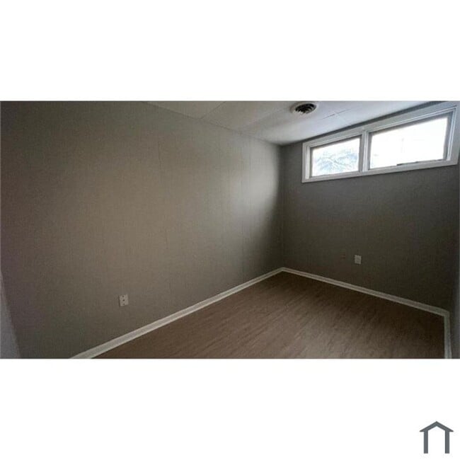 Photo - 3638 Sykora Rd