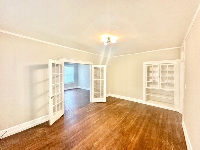 Photo - 106 Academy St