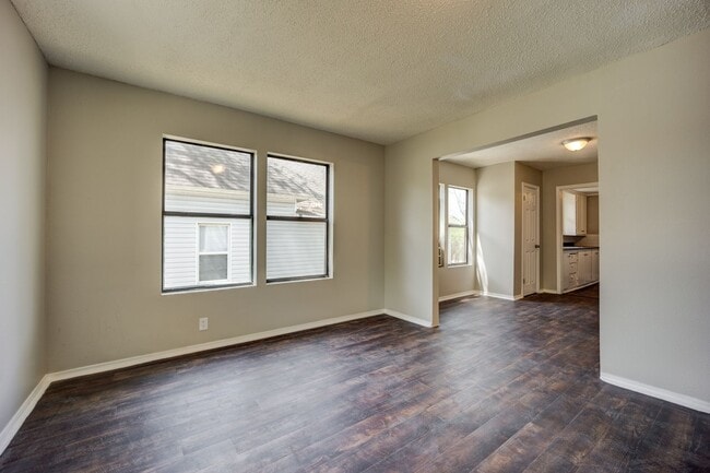 Photo - SF-036-1705 South Q Street TriPlex Unit A
