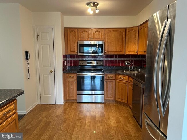 Photo - 201 Beacon Ct