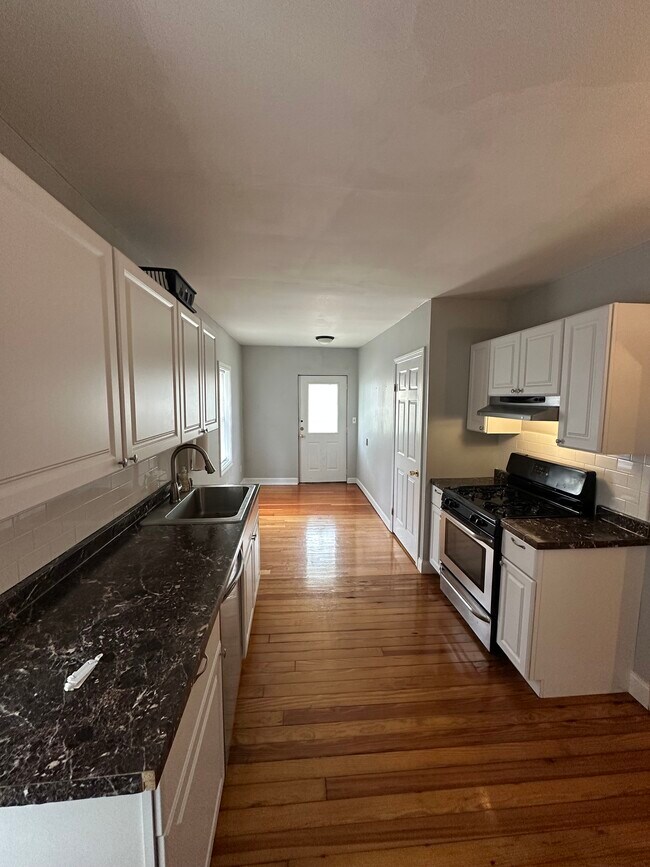 Photo - 192 State St Unit 1