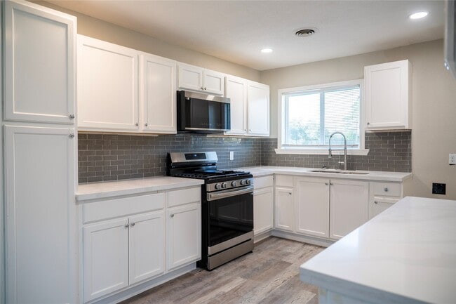 Photo - 5502 Elm Tree Dr