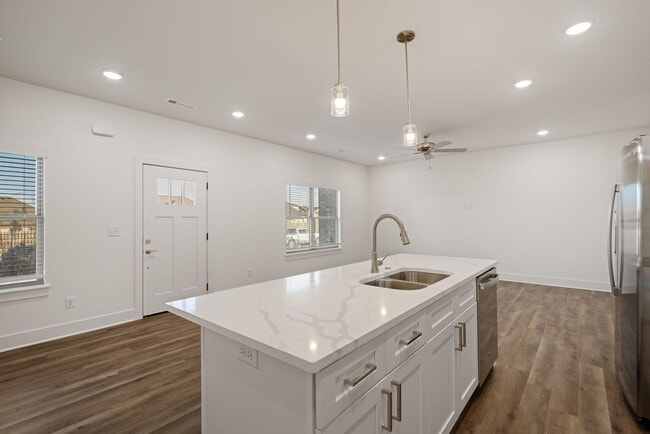 Building Photo - Been Road Villas Rental