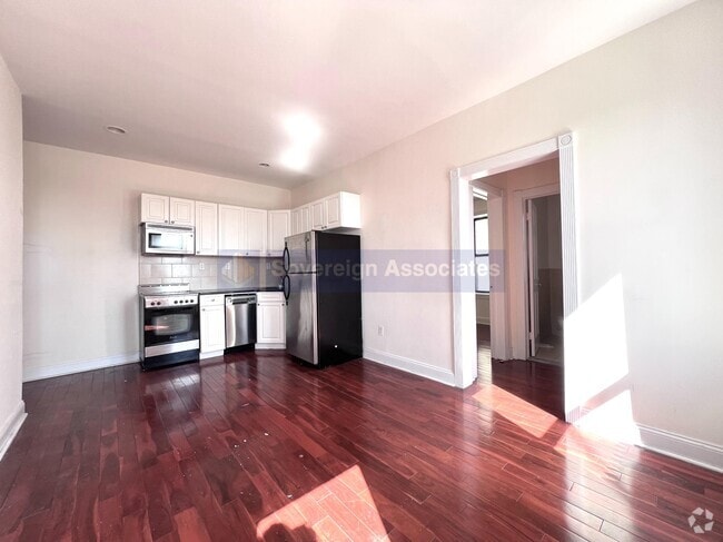 Building Photo - 20 Magaw Pl Rental