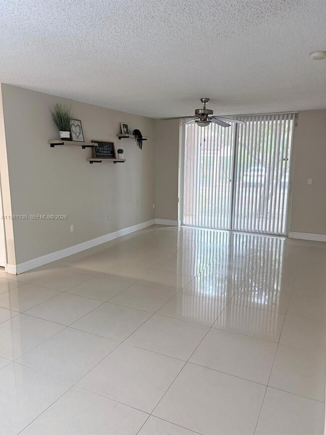 Photo - 12124 St.Andrews Pl Unidad 101