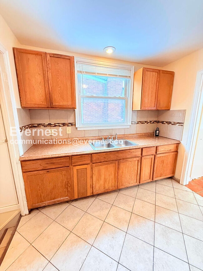 Photo - 8034 Hartwell St