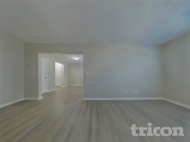 Photo - 344 Longfellows Ln