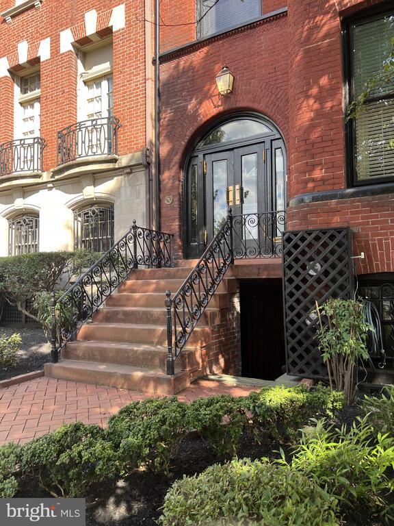 Photo - 1605 22nd St NW Casa Adosada