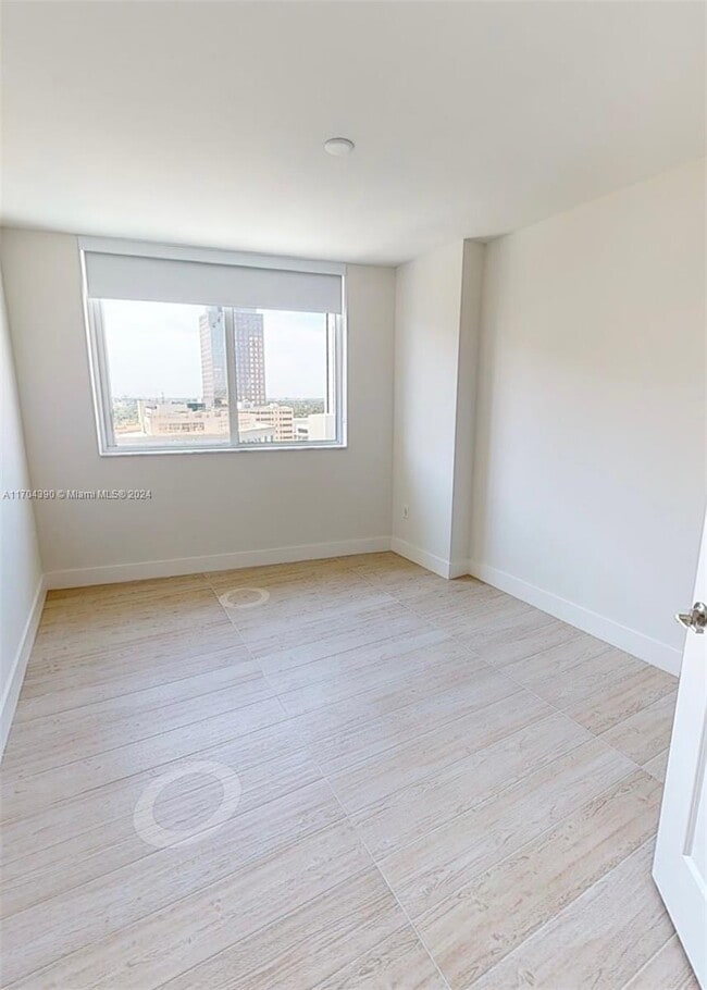 Photo - 215 N New River Dr E Unit 2690