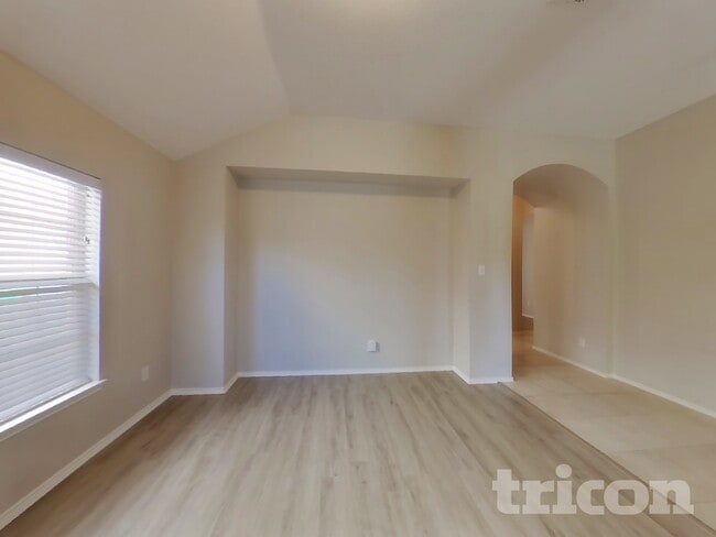 Photo - 369 Magnolia Dr