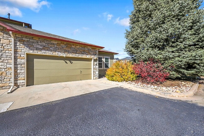 Photo - $2,095.00, 3-bed + Bonus room, 2.5 bath, l...