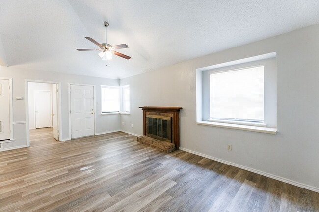 Photo - 2 bedroom 2 bathroom Duplex