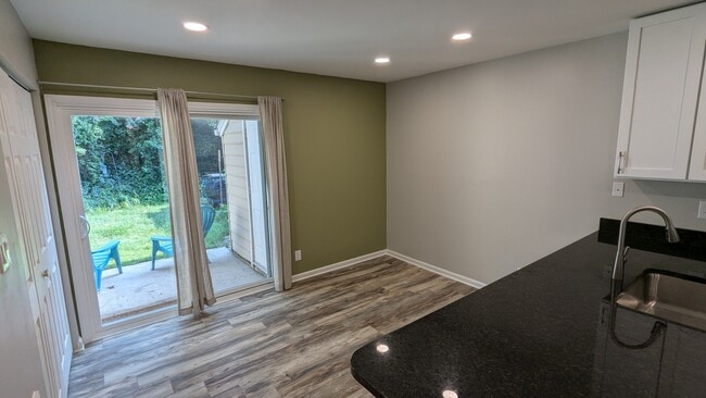 Photo - 2107 Alpine Rd