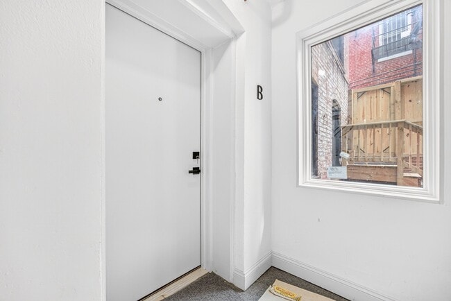311 East Capitol St SE Unit B