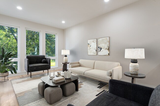 Photo - 6408 S Vernon Ave Unit 2