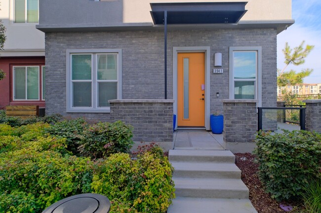 Beautiful 3 Bedroom, 2.5 Bath Townhome in ... - Beautiful 3 Bedroom, 2.5 Bath Townhome in ...