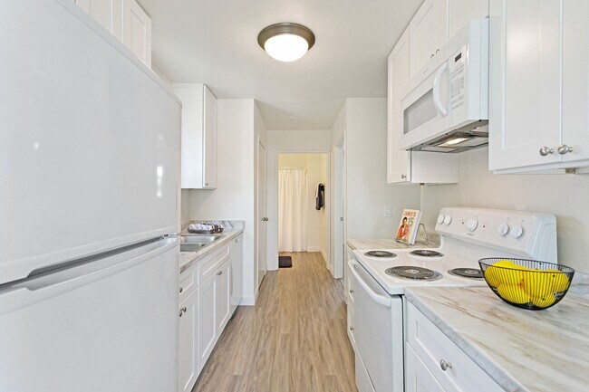 Oakleaf Apartments