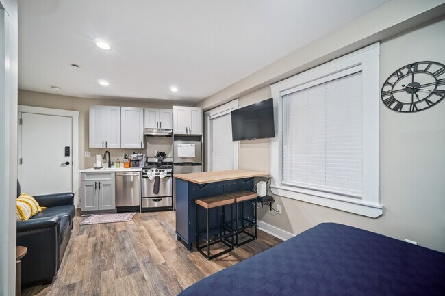 Photo - 396 Hanover St Unidad ID1364230P